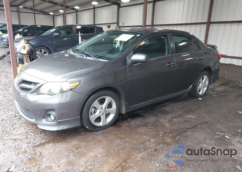 2013 Toyota Corolla S z USA, uszkodzony, nr VIN 5YFBU4EEXDP189986